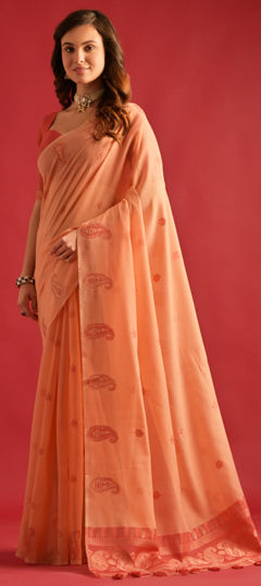 Pink and Majenta color Saree in Cotton fabric with Weaving work