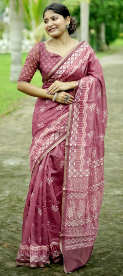 Pink and Majenta color Saree in Cotton fabric with Printed work