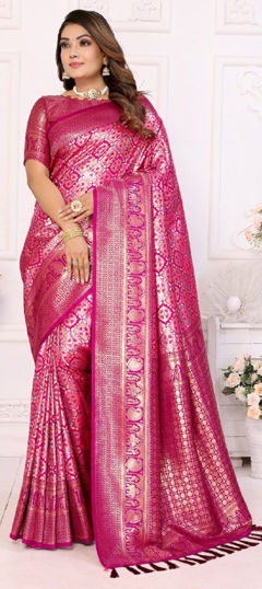 Multicolor color Saree in Banarasi Silk fabric with Weaving work
