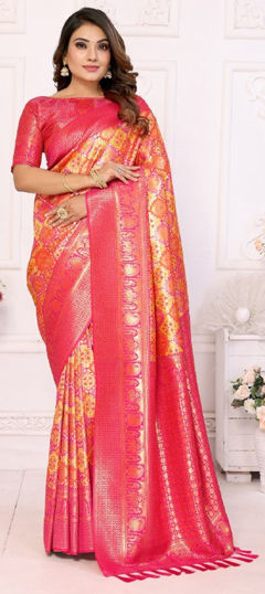 Multicolor color Saree in Banarasi Silk fabric with Weaving work