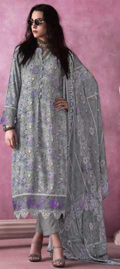 Multicolor color Salwar Kameez in Muslin fabric with Digital Print, Embroidered, Patch work