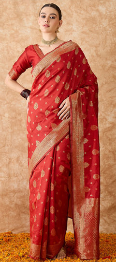 Red and Maroon color Saree in Banarasi Silk fabric with Weaving work