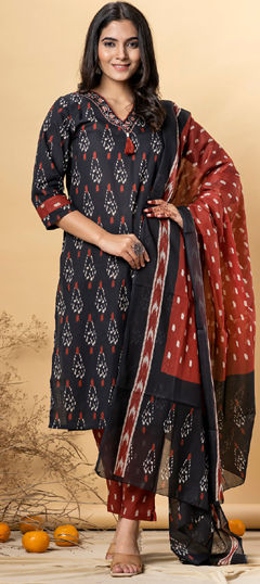 Black and Grey color Salwar Kameez in Cotton fabric with Printed, Sequence work