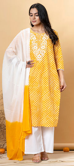 Orange color Salwar Kameez in Cotton fabric with Embroidered, Lehariya, Printed, Resham, Thread work