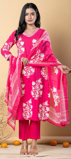 Pink and Majenta color Salwar Kameez in Cotton fabric with Cut Dana, Printed, Sequence, Thread work