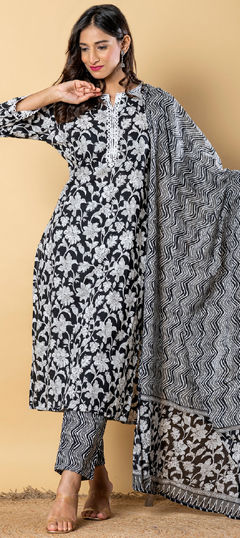 Black and Grey color Salwar Kameez in Cotton fabric with Bugle Beads, Floral, Printed, Resham, Thread work