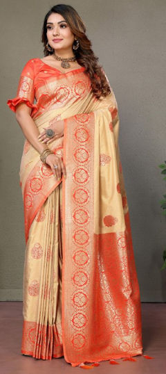 Beige and Brown color Saree in Viscose fabric with Weaving work