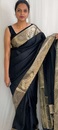 Black and Grey color Saree in Banarasi Silk fabric with Weaving work