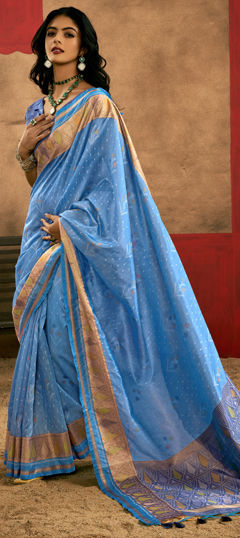 Blue color Saree in Handloom fabric with Weaving work