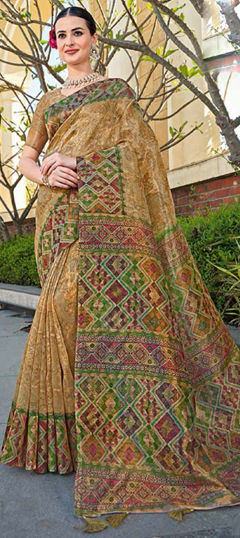 Gold color Saree in Silk fabric with Printed work