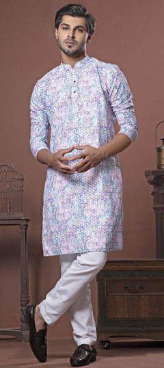 Multicolor color Kurta Pyjamas in Cotton fabric with Digital Print work