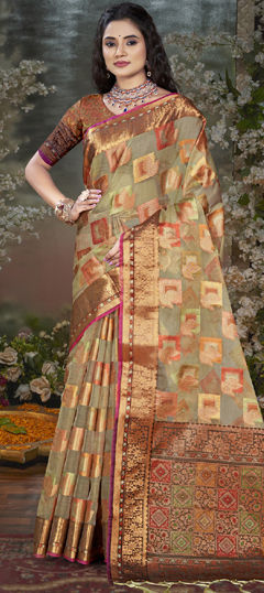 Multicolor color Saree in Chanderi Silk fabric with Weaving work