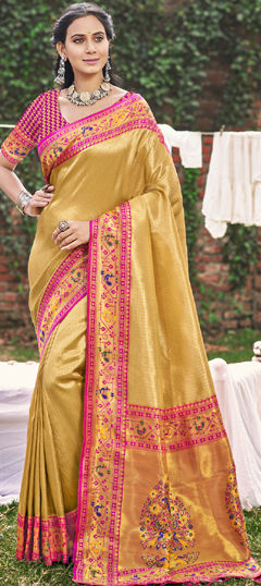 Gold color Saree in Silk fabric with Weaving, Zari work