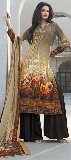 Multicolor color Salwar Kameez in Crepe Silk fabric with Digital Print, Floral work