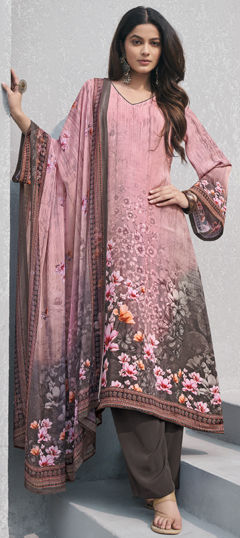 Pink and Majenta color Salwar Kameez in Crepe Silk fabric with Digital Print, Floral work