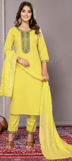 Yellow color Salwar Kameez in Blended Cotton fabric with Embroidered, Thread work