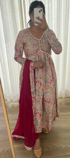 Multicolor color Salwar Kameez in Chiffon fabric with Floral, Printed, Sequence work