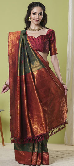 Green color Saree in Banarasi Silk fabric with Weaving, Zari work