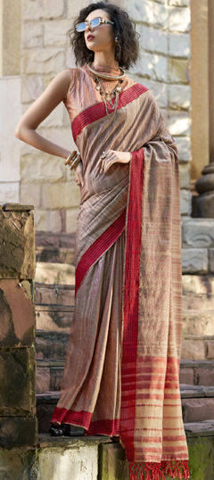 Beige and Brown color Saree in Cotton fabric with Printed work