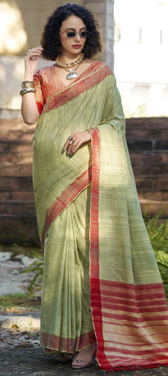 Green color Saree in Cotton fabric with Printed work