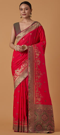 Pink and Majenta color Saree in Banarasi Silk fabric with Weaving, Zari work