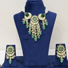 Gold Rodium Polish Green color Necklace in Copper, Metal Alloy studded with Pearl