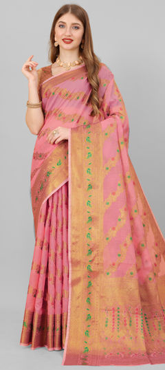 Pink and Majenta color Saree in Silk cotton fabric with Weaving work