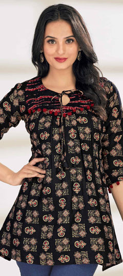 Black and Grey color Kurti in Cotton fabric with Printed work