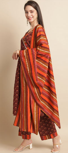 Red and Maroon color Salwar Kameez in Cotton fabric with Printed work