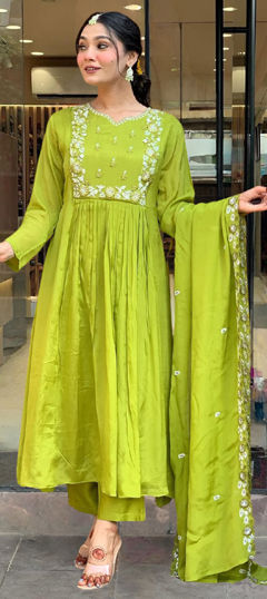 Green color Salwar Kameez in Silk fabric with Embroidered, Resham, Thread work