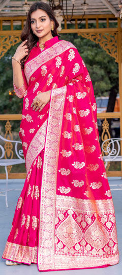 Pink and Majenta color Saree in Banarasi Silk fabric with Weaving work