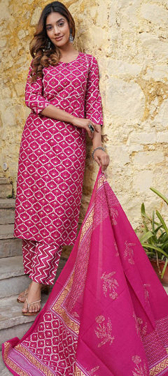 Pink and Majenta color Salwar Kameez in Rayon fabric with Gota Patti, Printed work