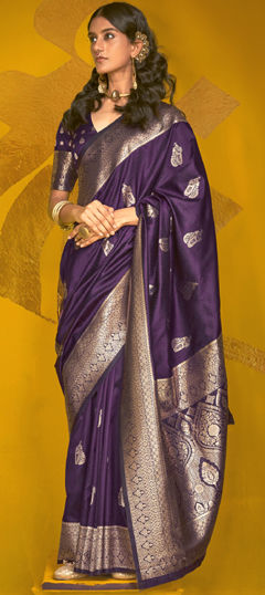 Purple and Violet color Saree in Handloom fabric with Weaving work