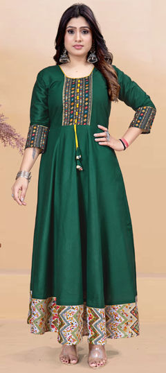Green color Kurti in Rayon fabric with Printed work
