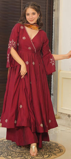 Red and Maroon color Salwar Kameez in Georgette fabric with Embroidered, Resham, Sequence, Thread work