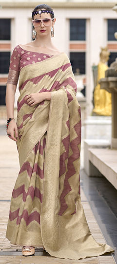 Purple and Violet color Saree in Cotton fabric with Weaving work