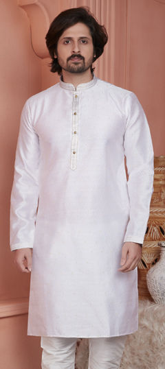 Pink and Majenta color Kurta in Jacquard fabric with Thread, Weaving, Zari work