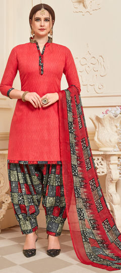 Red and Maroon color Salwar Kameez in Cotton fabric with Printed work
