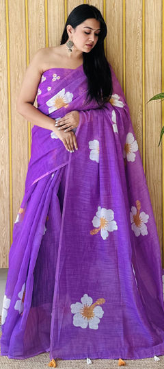 Purple and Violet color Saree in Linen fabric with Digital Print, Floral work