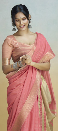 Pink and Majenta color Saree in Silk fabric with Weaving, Zari work