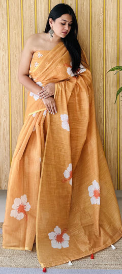 Orange color Saree in Linen fabric with Digital Print, Floral work