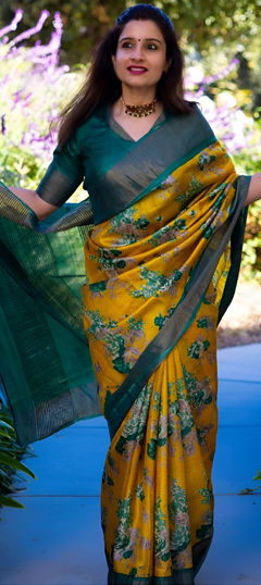 Yellow color Saree in Linen fabric with Floral, Printed work