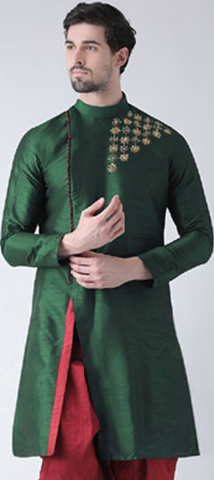 Green color Kurta in Dupion Silk fabric with Embroidered, Thread work