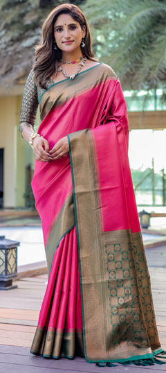 Pink and Majenta color Saree in Kanjeevaram Silk fabric with Weaving, Zari work