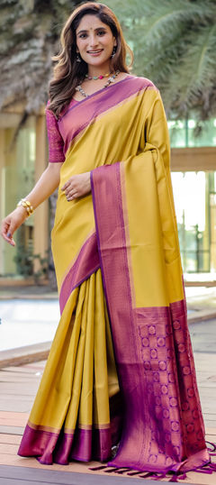 Yellow color Saree in Kanjeevaram Silk fabric with Weaving, Zari work