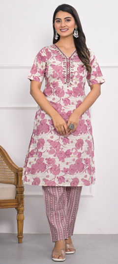 Pink and Majenta color Salwar Kameez in Chanderi Silk fabric with Embroidered, Printed, Thread work