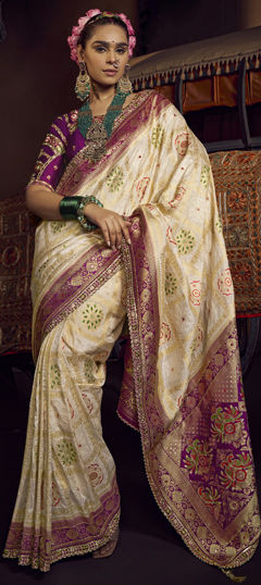 White and Off White color Saree in Silk fabric with Lace, Mirror, Sequence, Weaving, Zari work