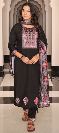 Black and Grey color Salwar Kameez in Viscose fabric with Embroidered, Resham, Thread work