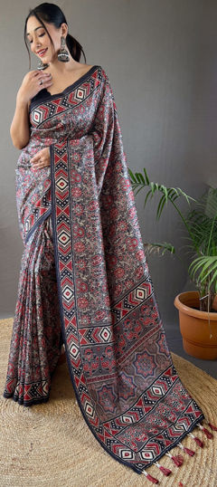 Black and Grey color Saree in Silk fabric with Digital Print work