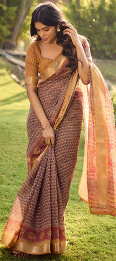 Beige and Brown color Saree in Cotton fabric with Printed, Zari work